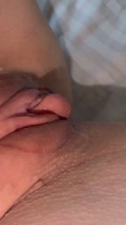 OMG IK KOM! NATTE ROZE KUT MASTURBEREN ORGASME | Clip 2