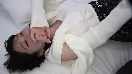 A118F09 A black-haired, pure-looking woman who is a complete mimicry of a man-eating! A wildly lewd sex that gives it her all, unique to One-Night!