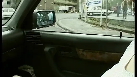 Hinter Deutschen Türen Wird Fleißig Gefickt - Kompletter Film