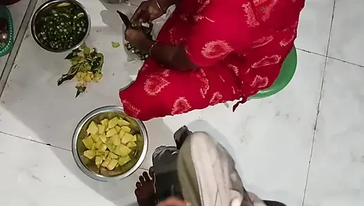 Bhabhi Ji Devar Ka Lund ka Pani Nikal Diya