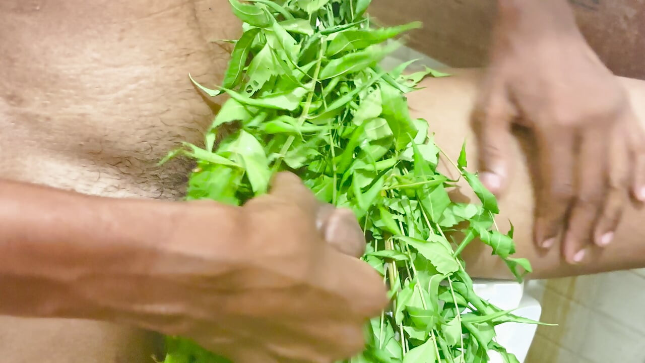Desi transgender sex with bathroom