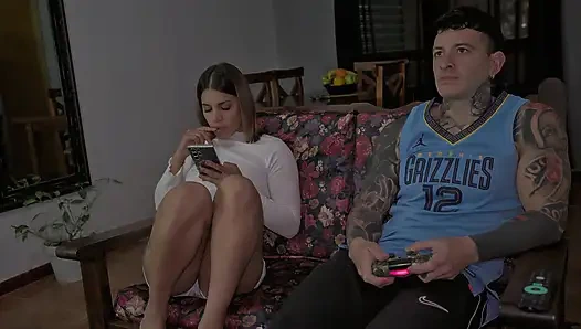 SAUDARA TIRI saya memiliki PENIS BESAR. HANCURKAN PANTATKU