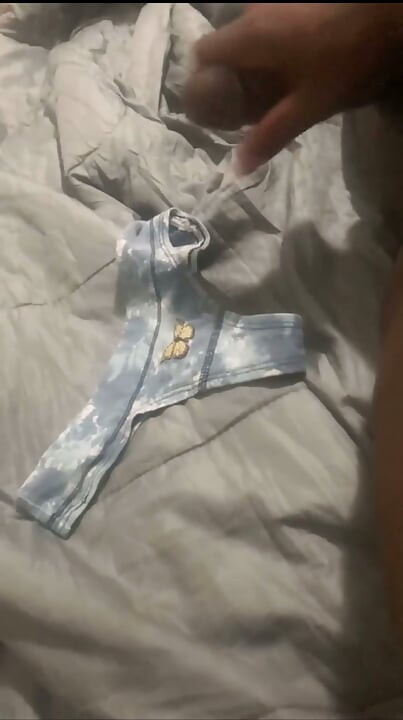 SOMEONE LEAVE PANTIES ON STAIRWAY FOR STRANGERS TO CUM ON THEM