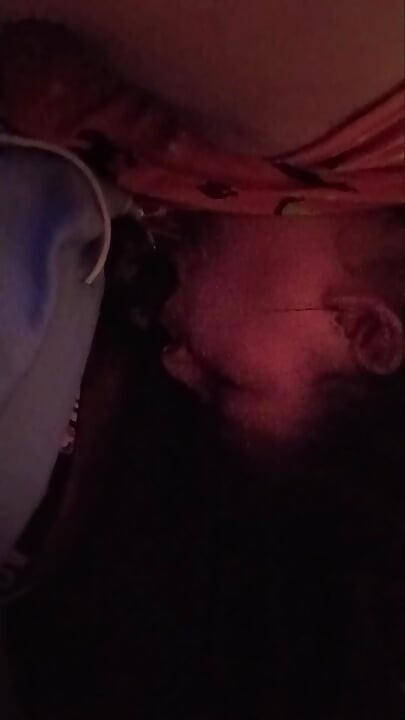 Моя жена делает мне минет