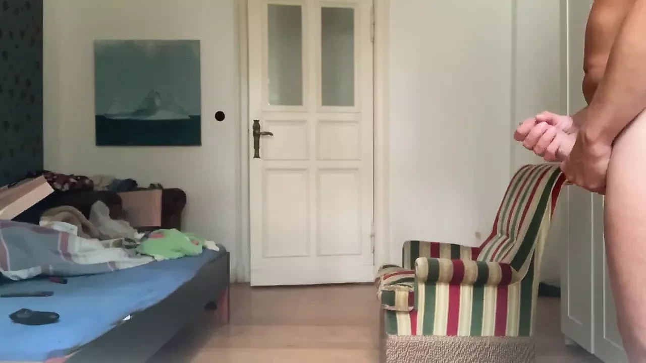 Pička je uvek gladna sirovih kurčeva