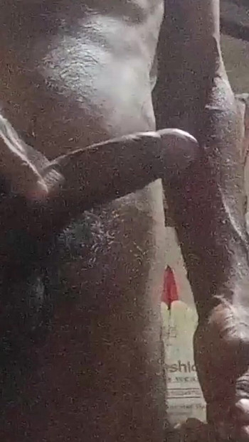 Emotivni trenutak iz "Bhabhi ki chudai 9 inch land se"