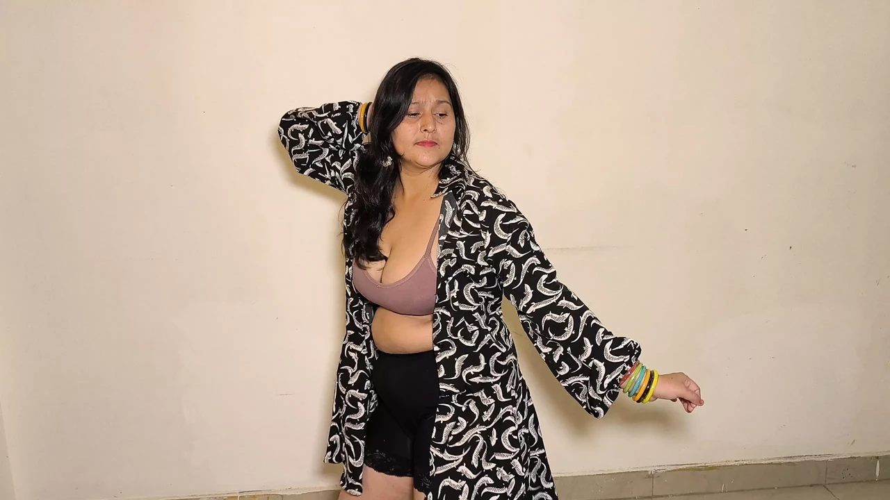 Desi bhojpuri nude dance