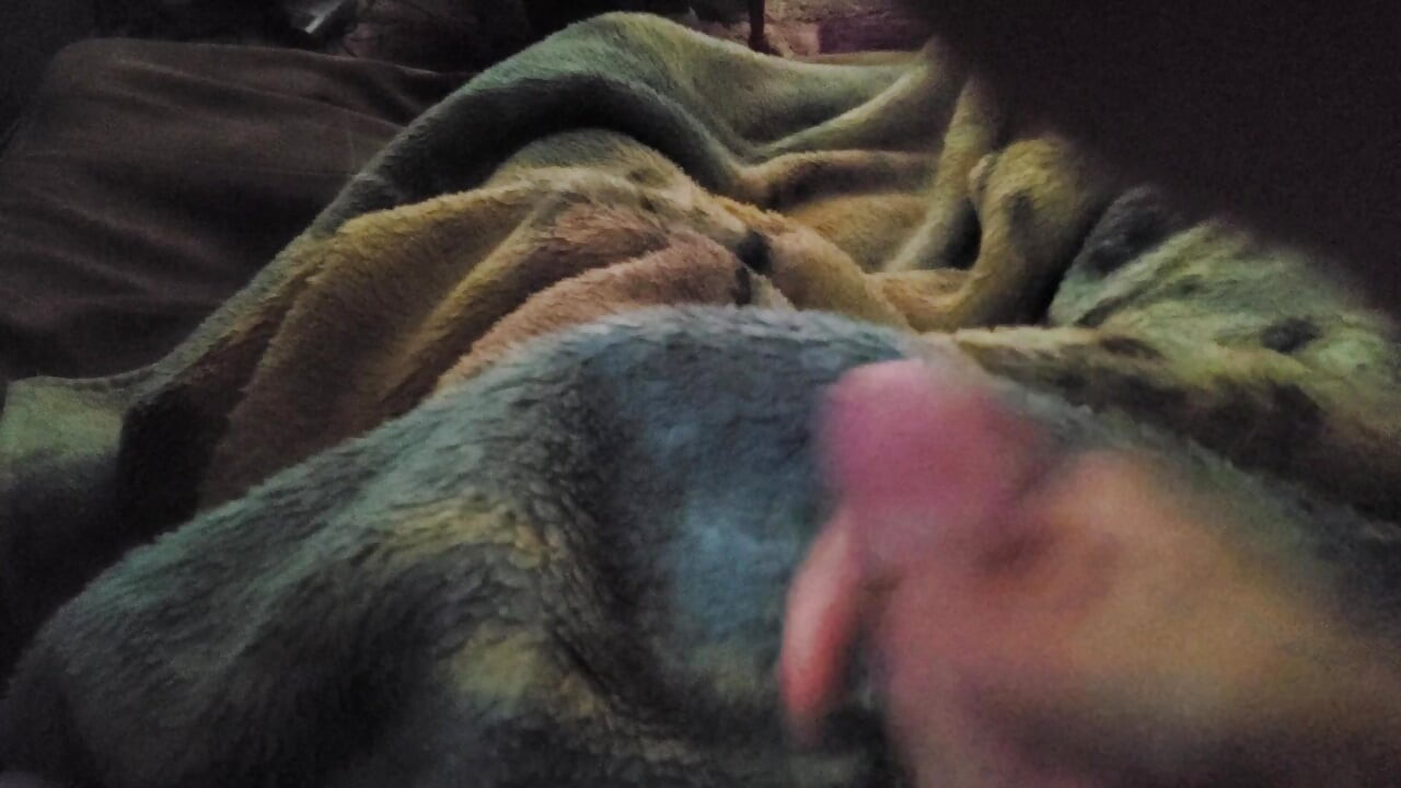 Kush cums with a lot more cum now