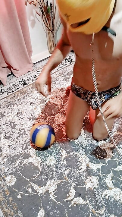 Parte 7 patético escravo beijando pé e lambendo sapato humilhação treinamento