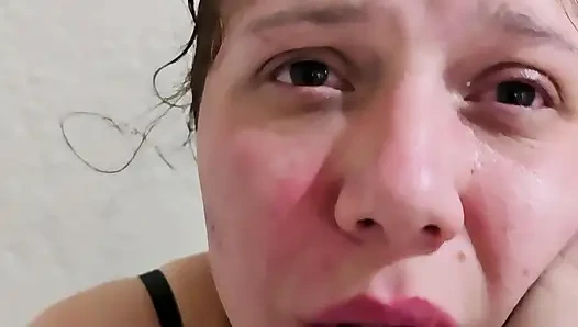 Шлюха получает пощёчину в качестве платы за прощение