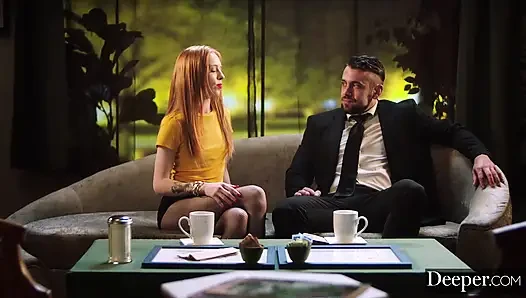 Tiefer. Zierliche devote rothaarige Madi Collins kann nicht aufhören, während des analsex zu squirten