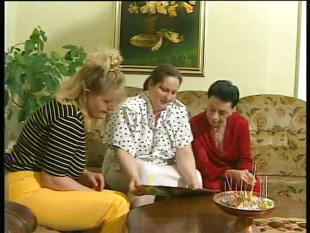 Group orgy with my 2 granny neighbors