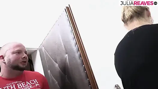 Büyük bir yarak boşalmak için amını iterken nine inliyor