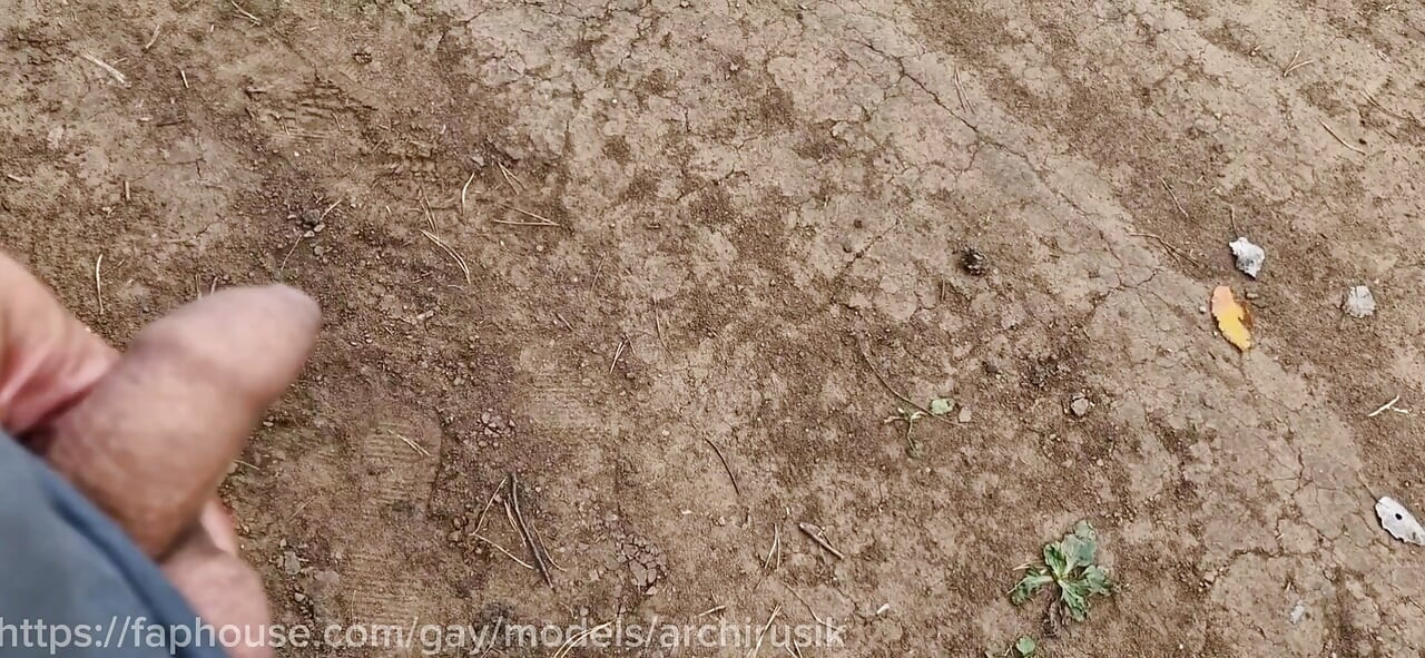 A Random Man Poured a Lot of Cum! a Military Guy Jerked off and Poured Cum on Me