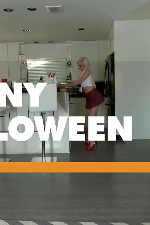 POV - Halloween threeway treat with Elsa Jean and Gina Valentina