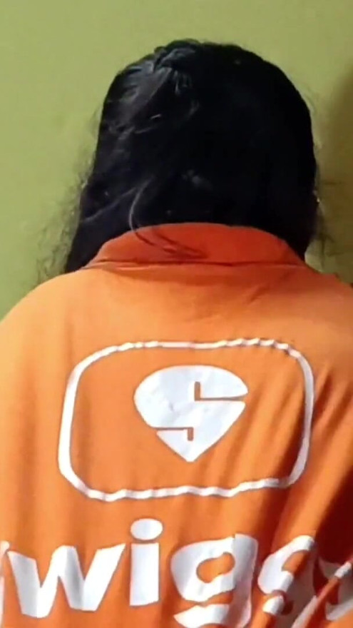 Delivery girl ke sath kiye maje hua video viral | Clip 1