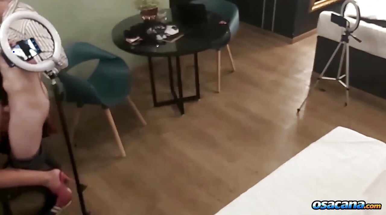 Min perversa styvmor älskar att knulla barbacka när min styvbror är på jobbet