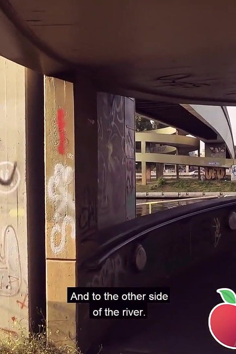 Autobahn neukt met mollige meid Anastasiaxxx! (Engels)