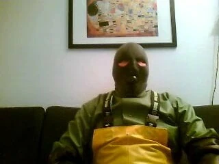 Vank in rainwear