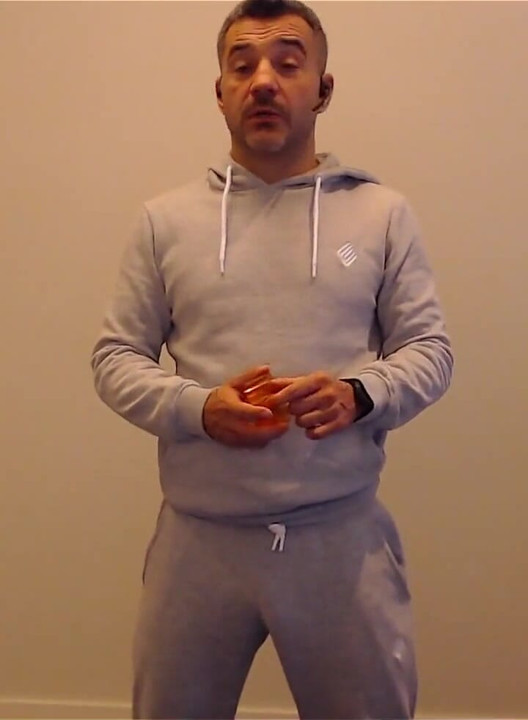 Criei um vídeo do My Morning Practice para manter minha energia sexual viva