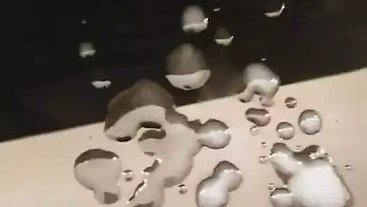 Başka bir arkadaş boşalmak üzerinde beni