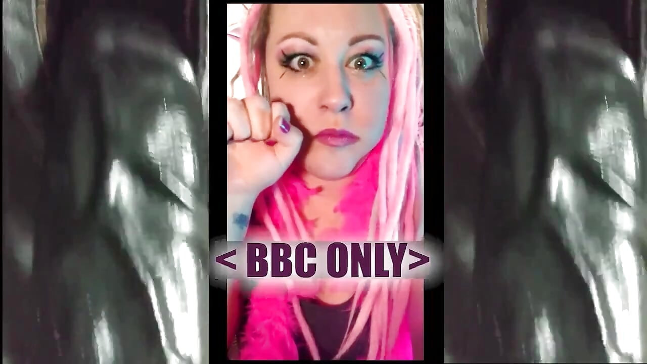 أتحدث معك قذرا وأنت تمص زب أسود كبير نسخة فيديو