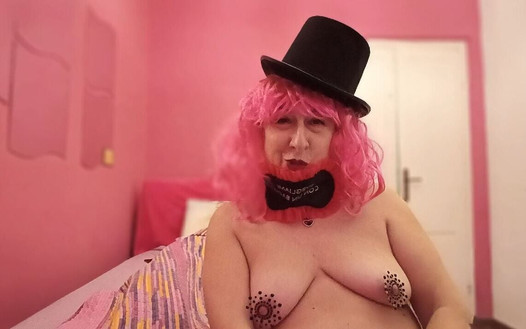 Veronica Rossi Official - Shows You Her Stellar Breasts