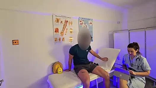 Echte Britische Krankenschwester Bläst Mich in Der Klinik!