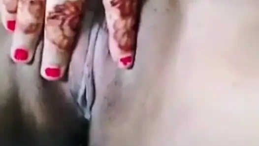 Bhabhi room ma nangy hai