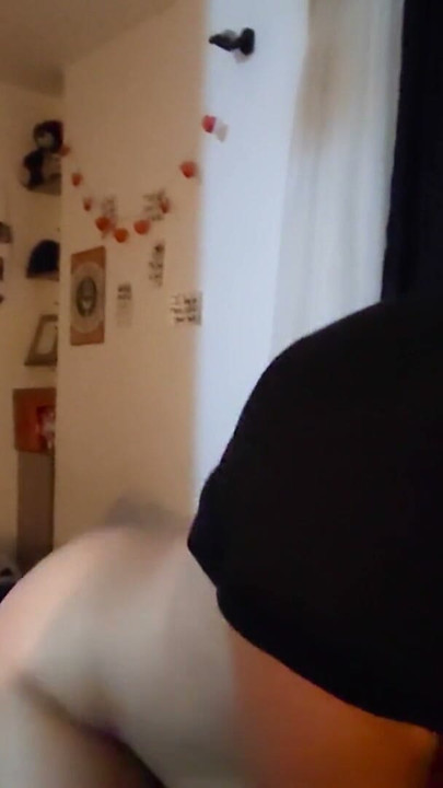 Homemade hot curvy latina dancing Nu Metal while she rides the cock - Selena Vega | Clip 3