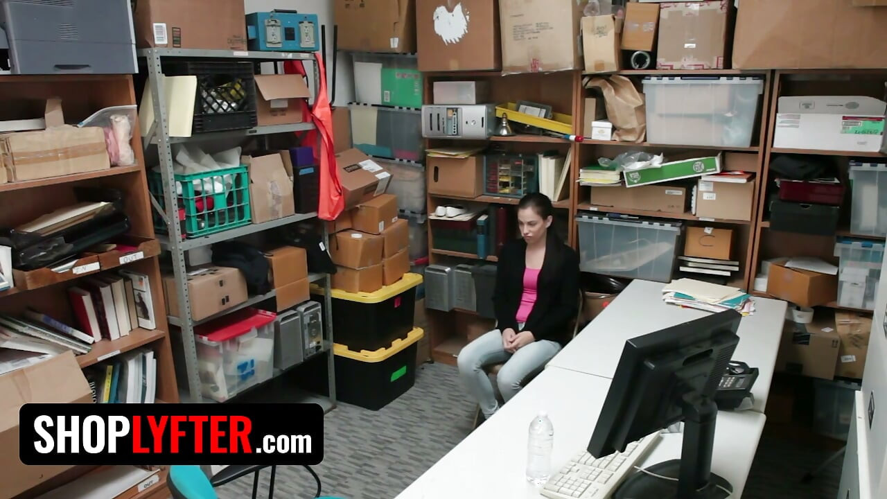 Shoplyfter - Mischievous Bobbi Dylan Tries to Steal From the Wrong Store and Gets Detained and Used