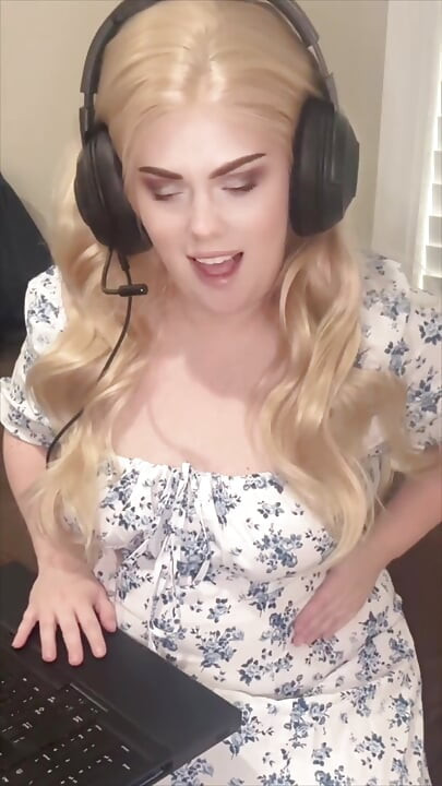 Pregnancy Roleplay Masterbating Through Contractions