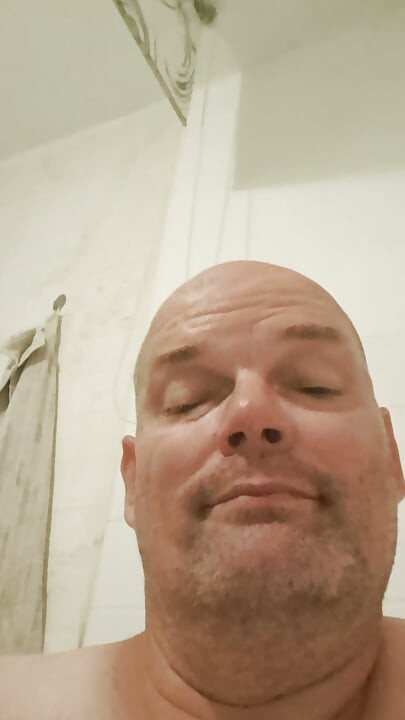 Quem quer que eu chupe a cabeça dele?