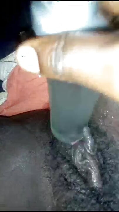 She Uses Bottle to Masturbate,she Squirts and Had Orgasm