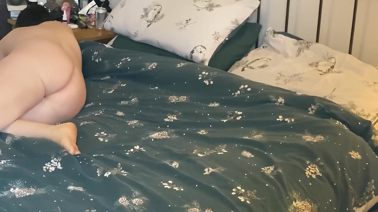 Okno otwarte, podczas gdy w domu sam