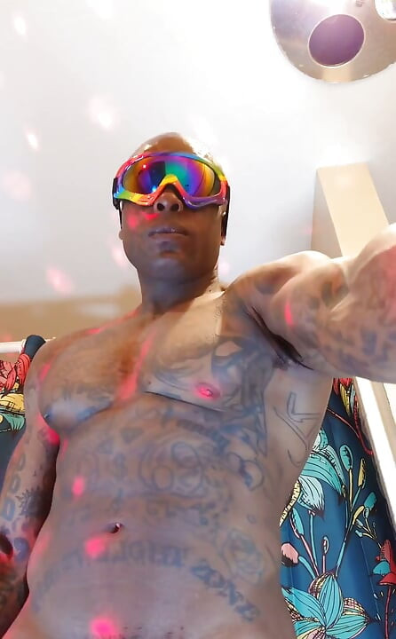 New Porn: BBC Worship Hallelujah Johnson (The Exorcism Of God) Tall Dark Chocolate Muscles Tattoos Hairy BBC Hallelujah Johnson