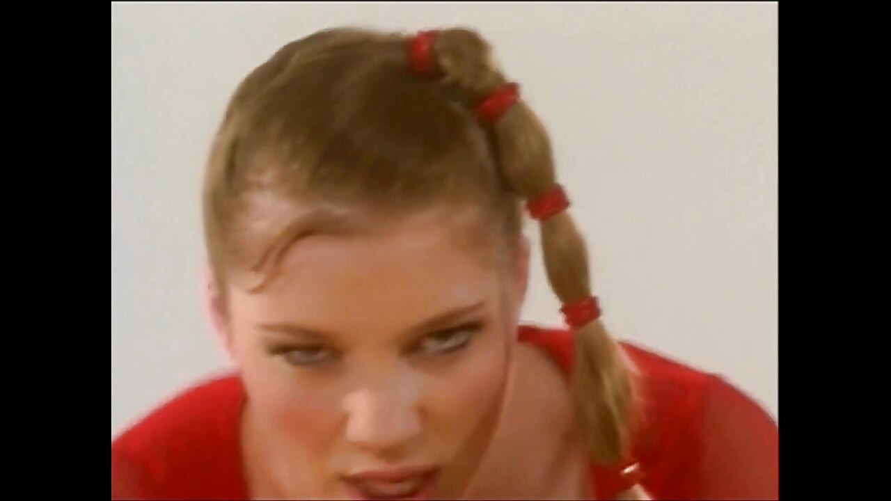 Jay Ashey Odważna i seksowna dziewczyna