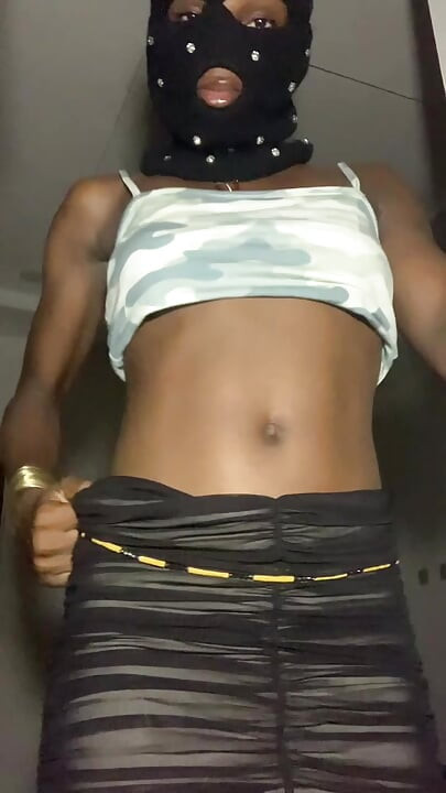 Browngurl234s 침실 바이브 관능적인 에너지와 트워크 성능