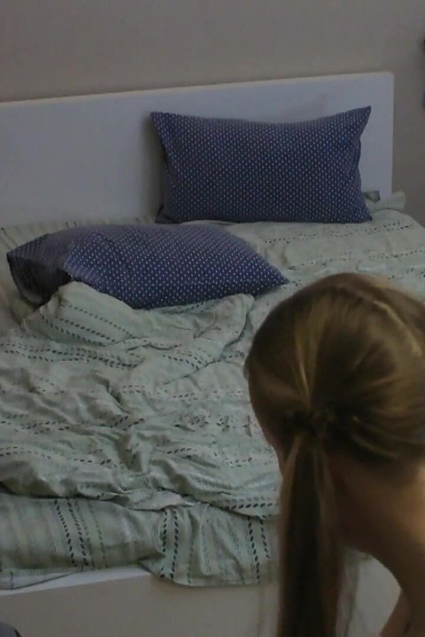 Jeg tok min langbeinte GF i å se på porno og onanere