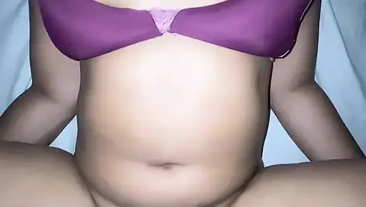 Heiße desi-acterin von regisseur gefickt