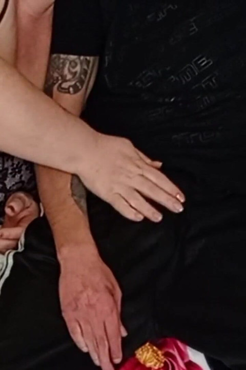 A Neighbor Gives a Deep and High-quality Blowjob Before My Cumshot in Her Mouth