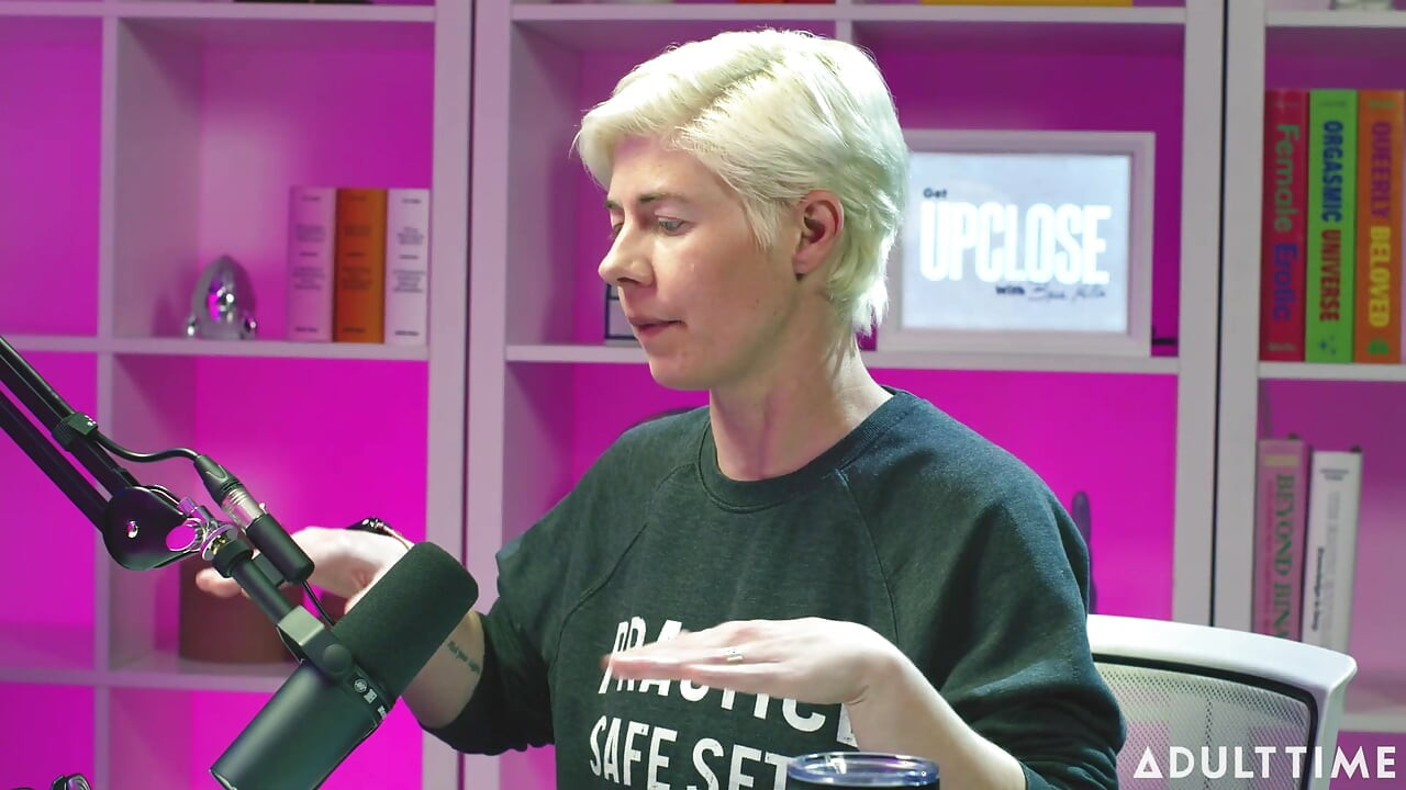 Blake Blossom: Brainrot, Facetune, & Futanari | the Adult Time Podcast