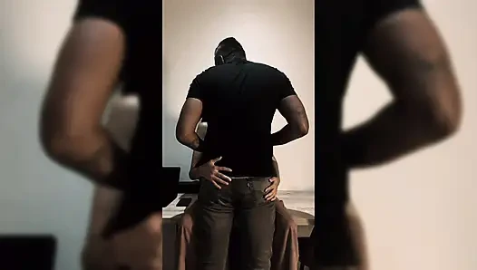 Yaramaz Güney Afrikalı Hintli çift derleme teaser