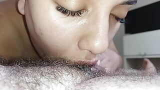 GLUTTONOUS WIFE starting the day with a deep and extreme blowjob