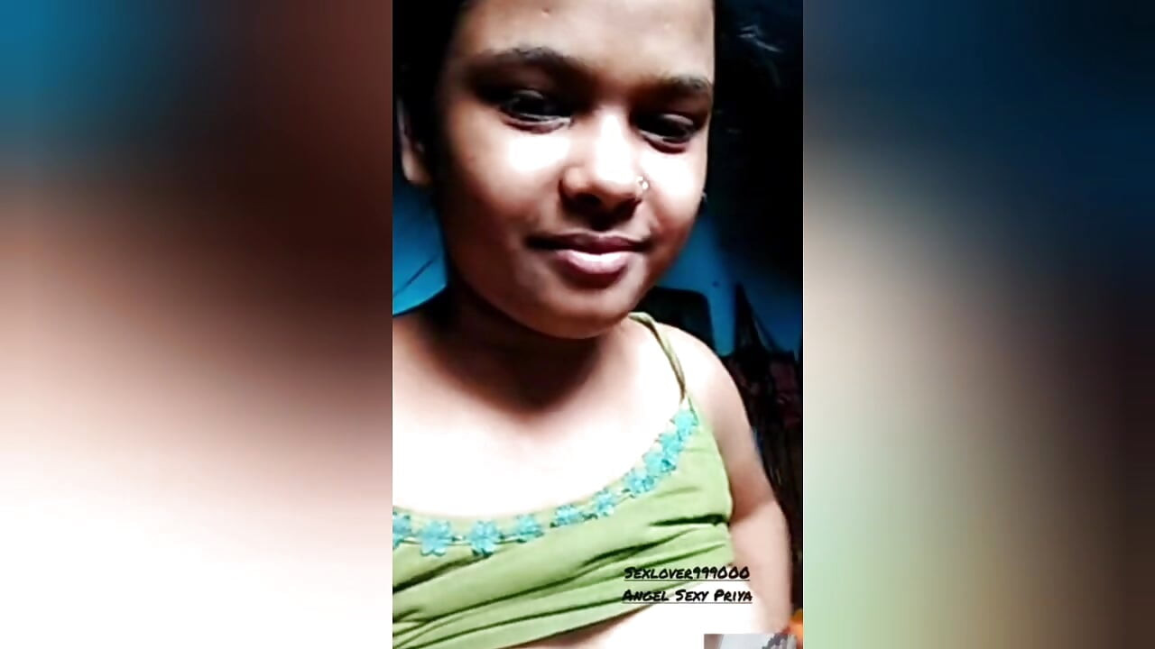 Fuck My Indian Desi Mausi While No One Is in Home