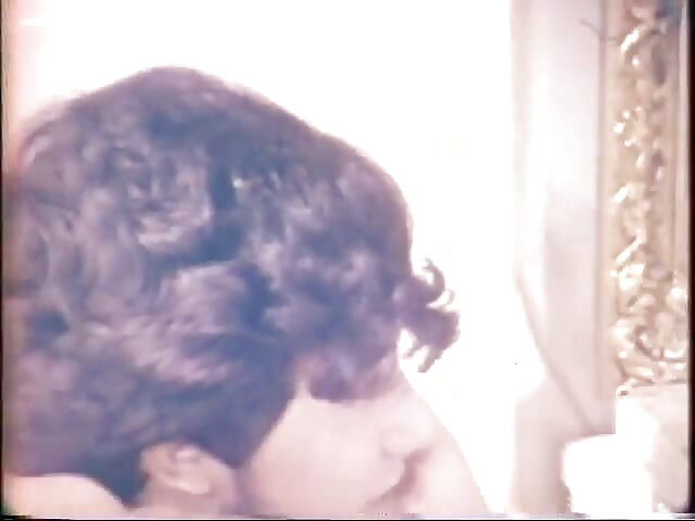 ge mard ko vishaal land dvara apni gand ke chhed ki jordaar chudaee karne men maja aata hai