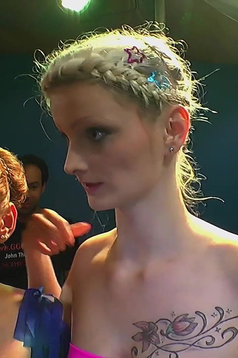 Vahşi Grup Seks Partisi