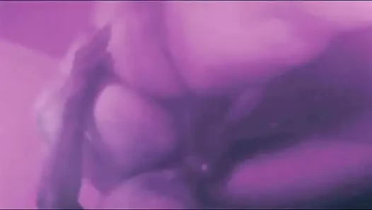 Karnaval adalah waktu untuk berdosa, untuk memuaskan diri dalam gua kesenanganmu dan membasahagiakan tanah dengan jiwamu.