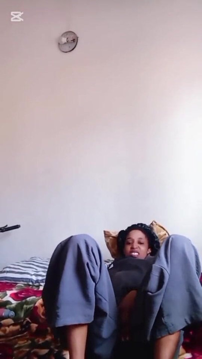 Morning cramp masturbation it's so painful if you don't have man closer to you | Clip 1