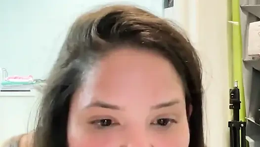 Live Stream with Dani Valentina